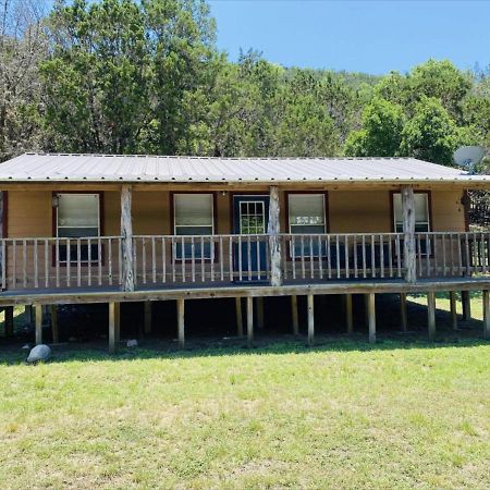 Riverstone Cabins 호텔 Leakey 외부 사진