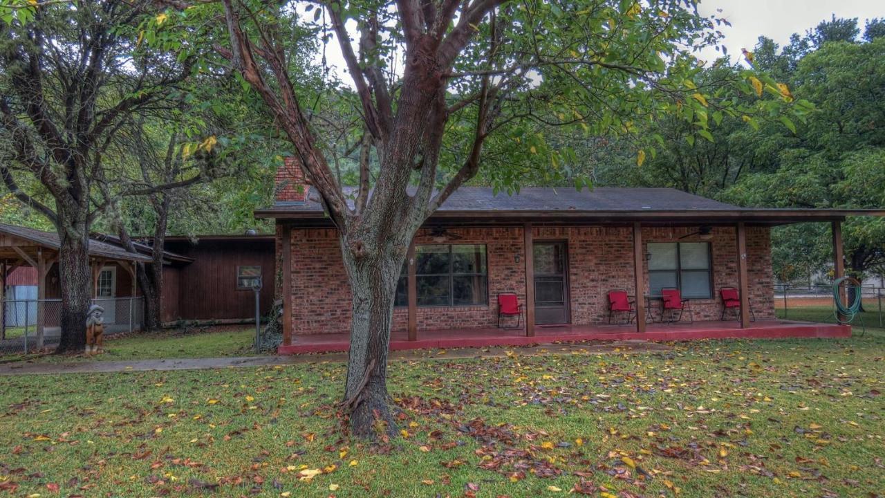 Riverstone Cabins 호텔 Leakey 외부 사진